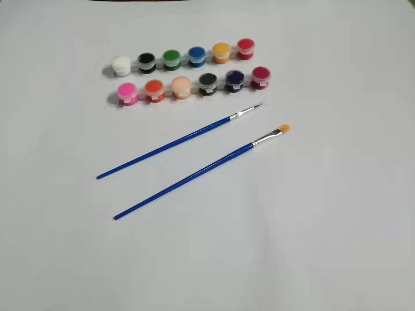 Children's ceramic acrylic paint